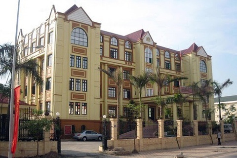 Nhieu lanh dao Cong an Tay Ho sai pham trong vu ong Phung Anh Le hinh anh