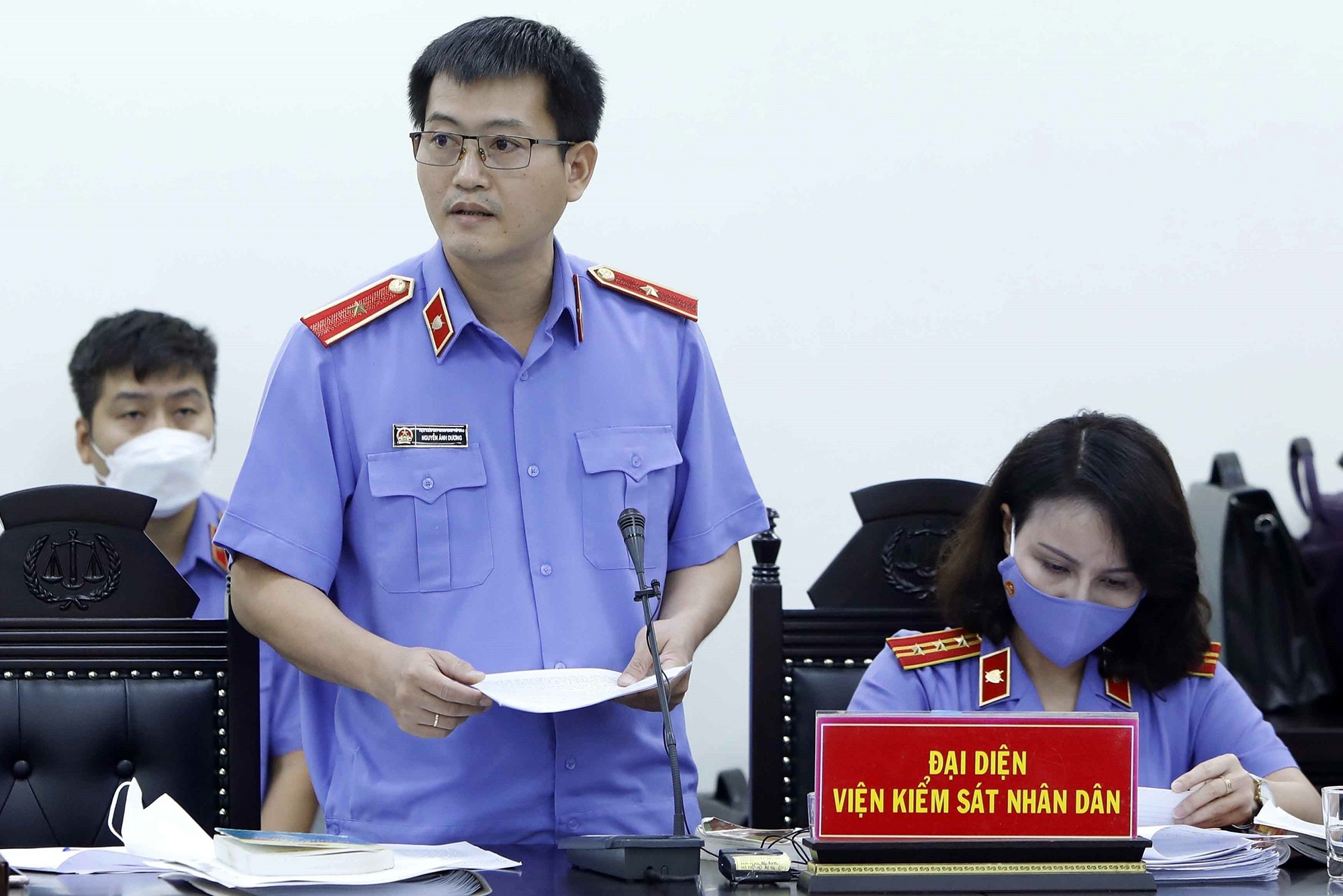 Tuyên án Phùng Anh Lê ảnh 2 Tuyen an Phung Anh Le anh 2