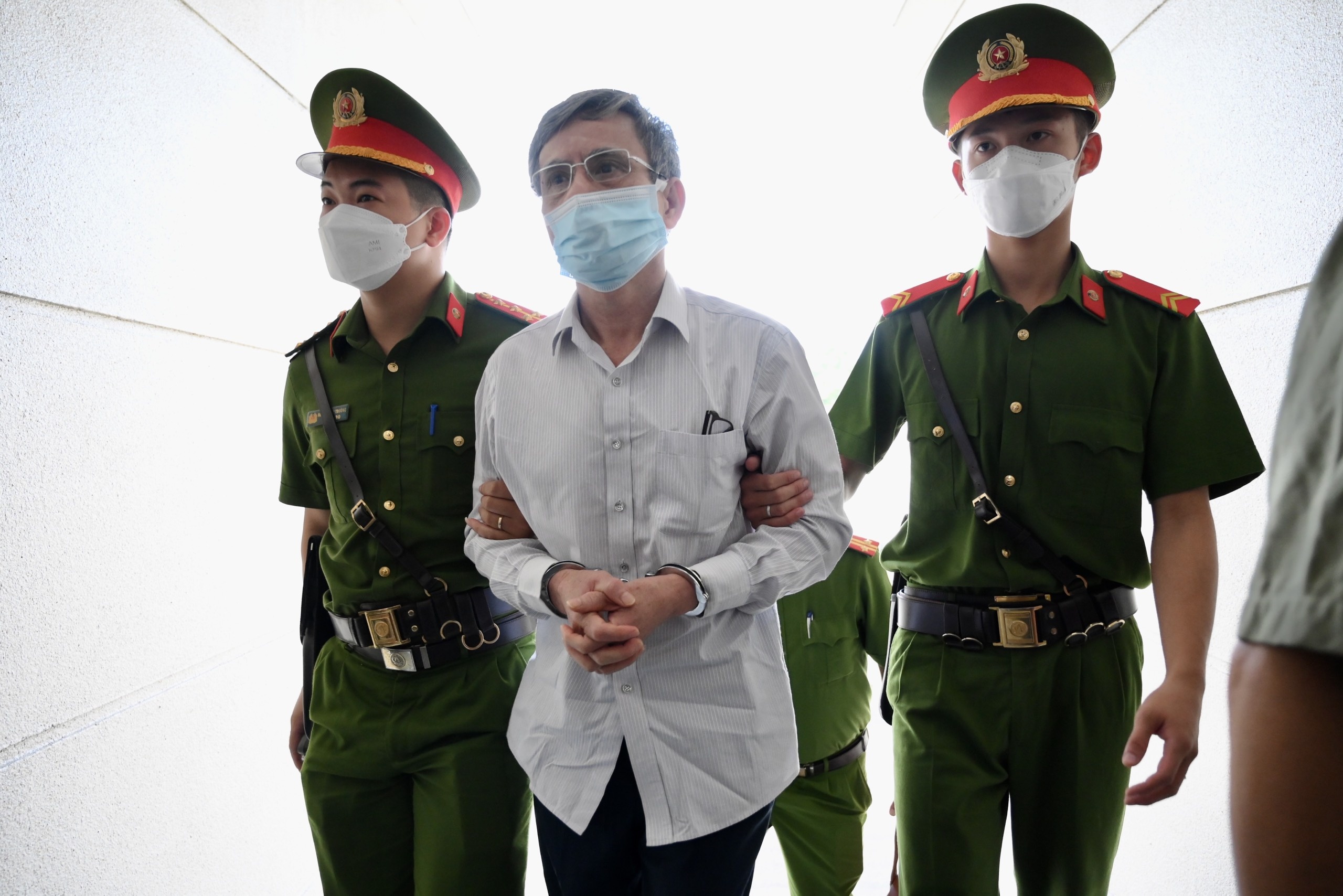 Xet xu Bi thu Binh Duong anh 5