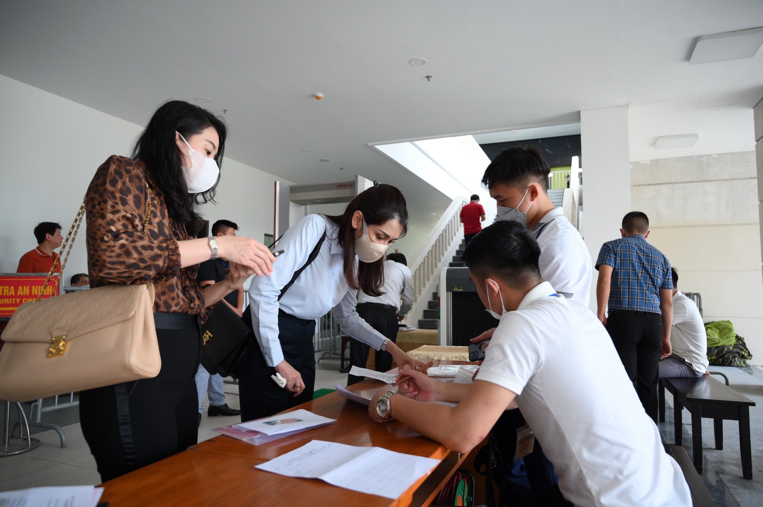 Xet xu Bi thu Binh Duong anh 9