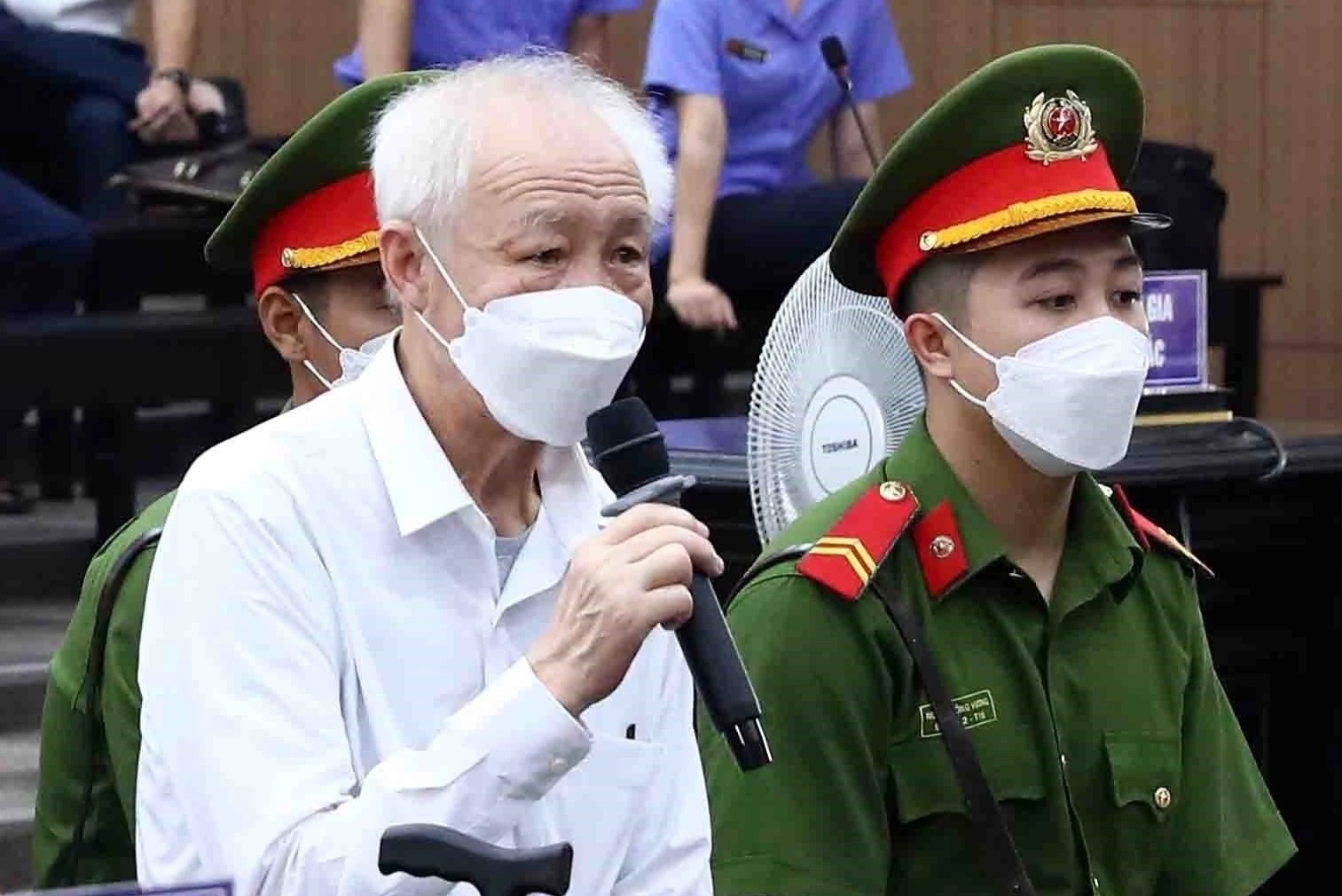 Con gai dai gia Binh Duong khai ve vu 'thau tom' dat vang hinh anh