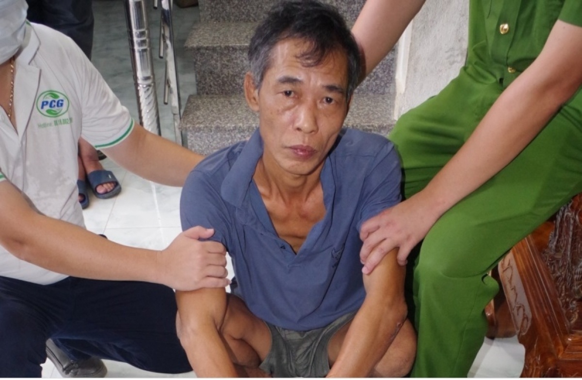 Bat giu doi tuong cat giau hon 200 goi ma tuy tai Cao Bang hinh anh