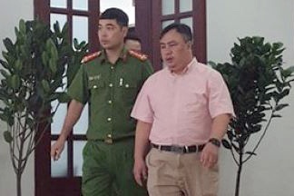 Chua thu duoc chung cu cuu giam doc Benh vien Mat TP.HCM vu loi hinh anh