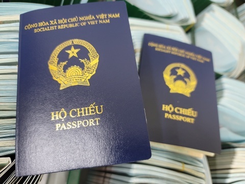 Ho chieu se co thong tin 'noi sinh' tu ngay 15/9 hinh anh