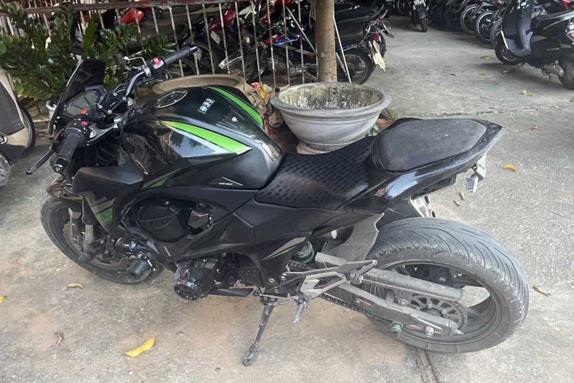 Trom hon 1 ty dong de mua xe phan khoi lon hinh anh