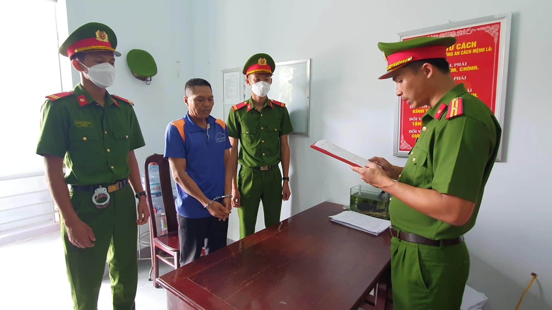 đâm bố tử vong ảnh 1 dam bo tu vong anh 1