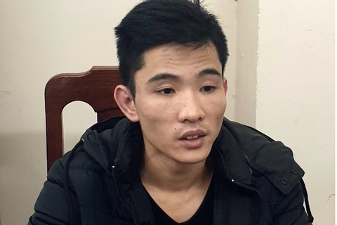 Xet xu ga tho moc dong dinh vao dau khien be gai tu vong hinh anh