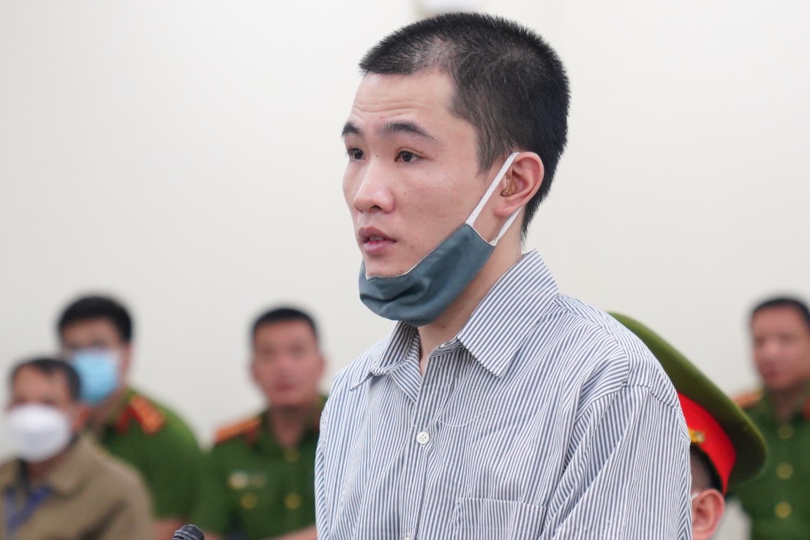Nguyễn Trung Huyên ảnh 2 Nguyen Trung Huyen anh 2