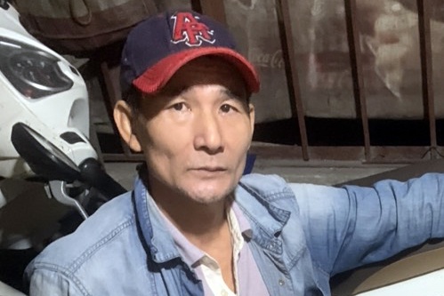CSGT quat nga nguoi dan ong mang theo ma tuy hinh anh