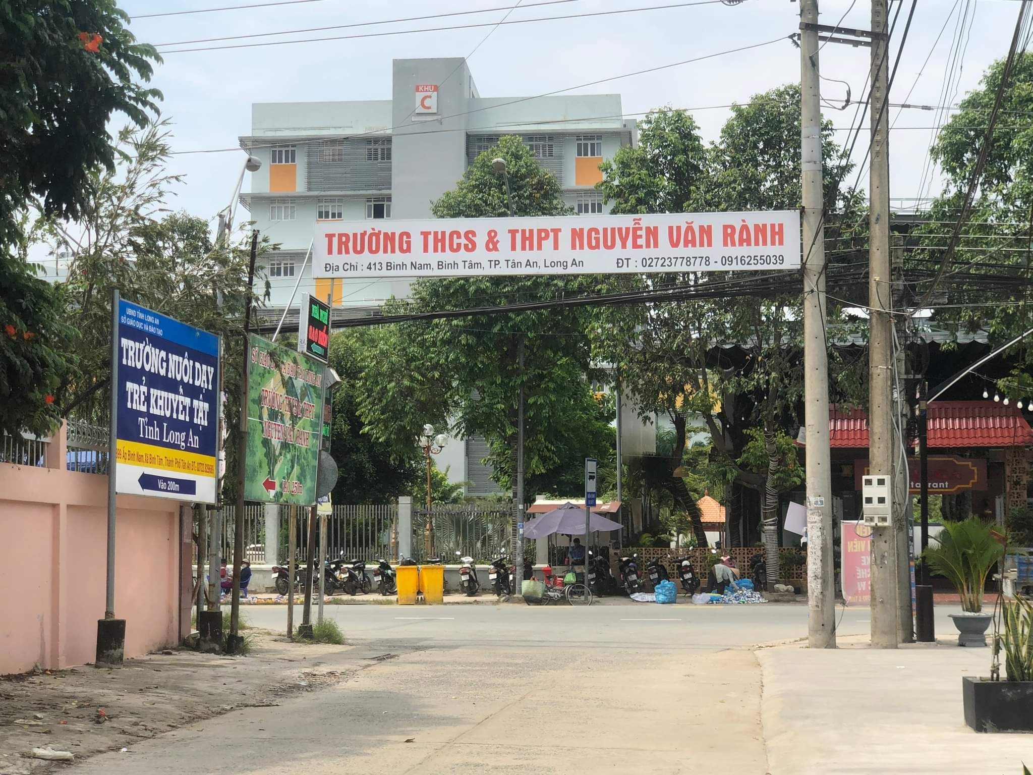 Camera ghi canh nhom nguoi danh chet nam sinh lop 11 hinh anh