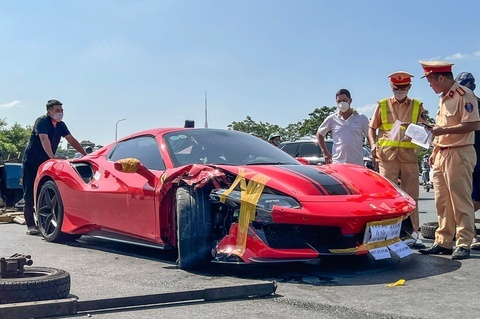Giam dinh ma tuy, nong do con doi voi tai xe Ferrari gay tai nan hinh anh