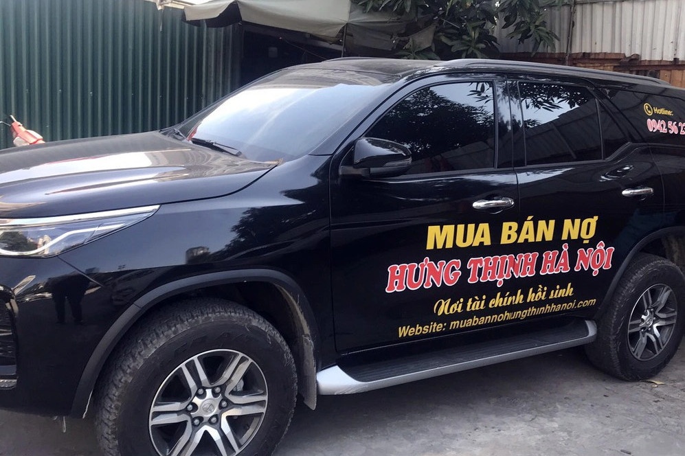 Pho giam doc Cong ty mua ban no Hung Thinh Ha Noi bi bat hinh anh