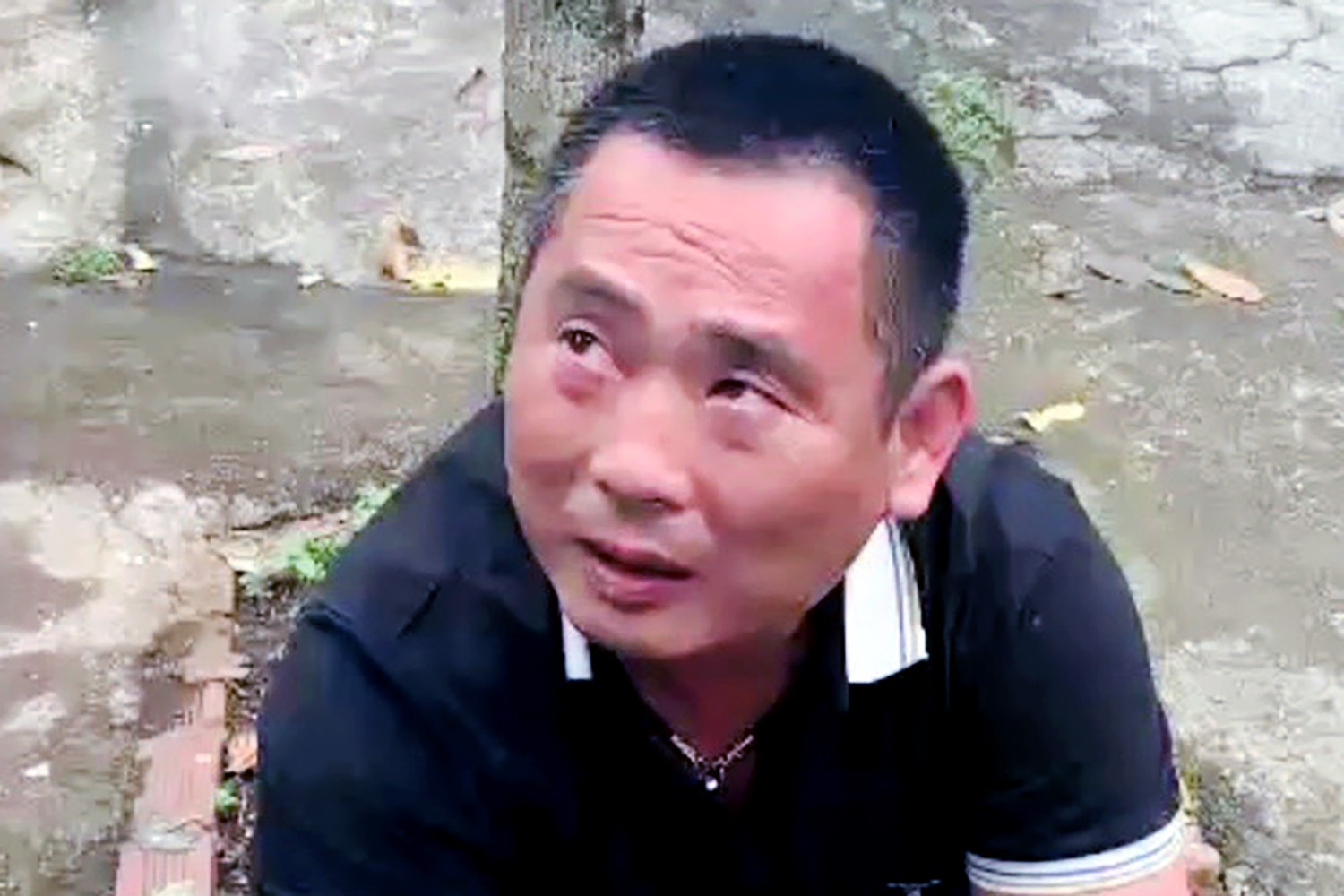 Vao benh vien trom xe cuu thuong o Lam Dong hinh anh