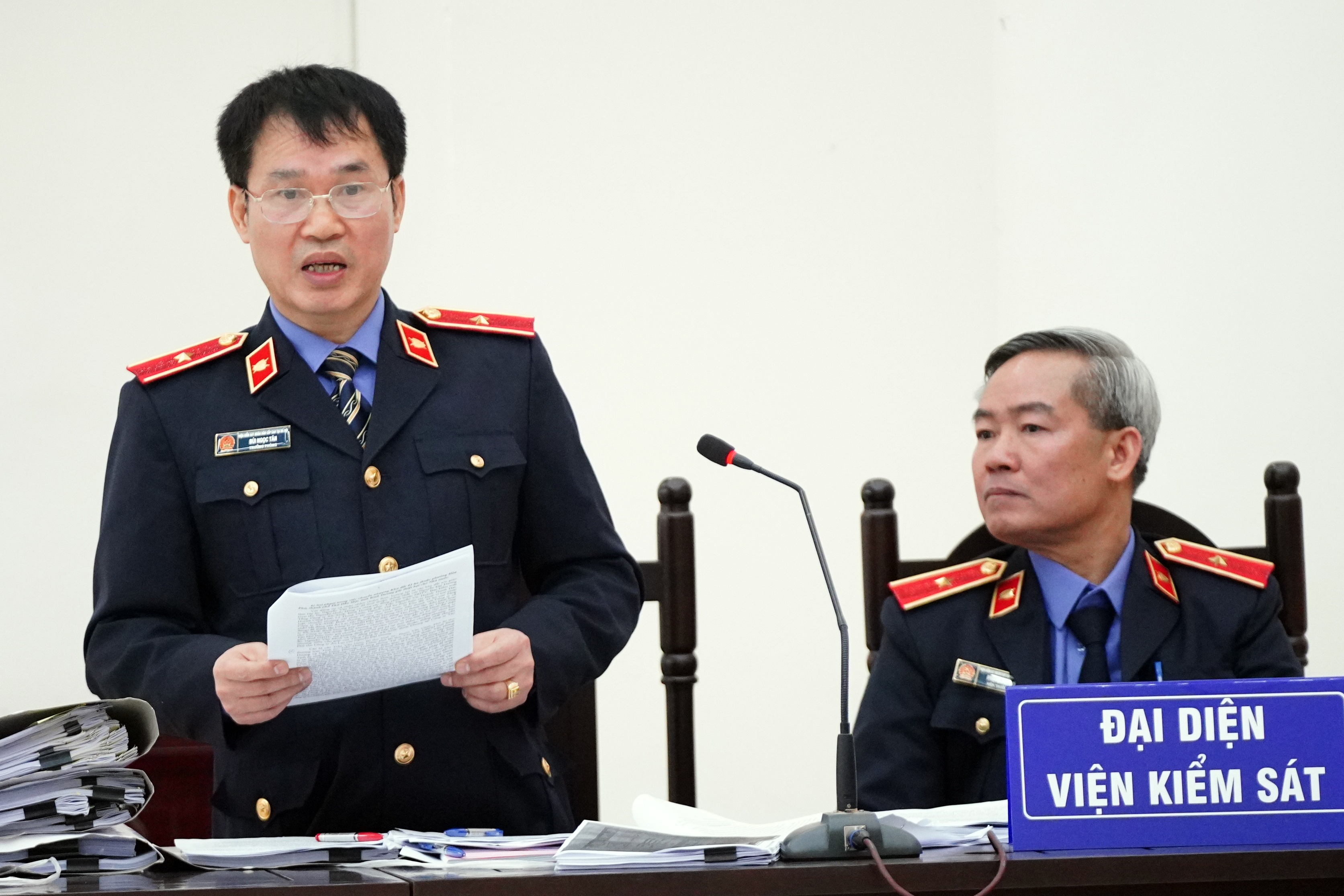 Cuu Chu tich Binh Duong Tran Thanh Liem duoc de nghi giam an tu hinh anh