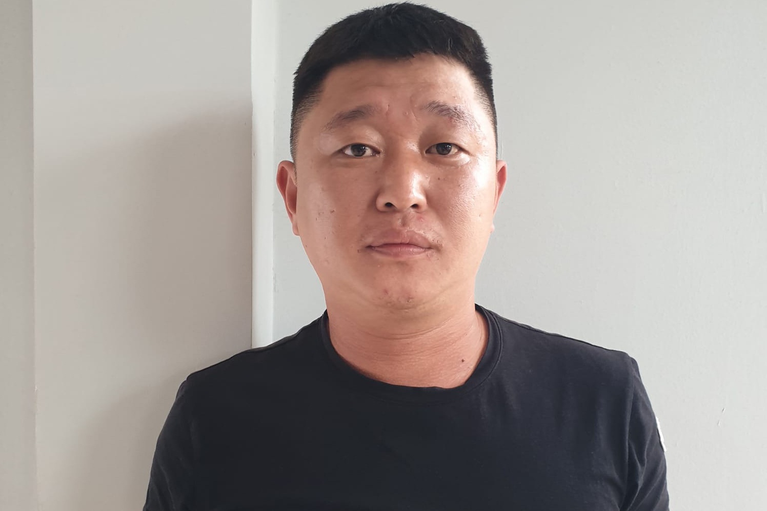 Truy nã đỏ ảnh 1 Truy na do anh 1
