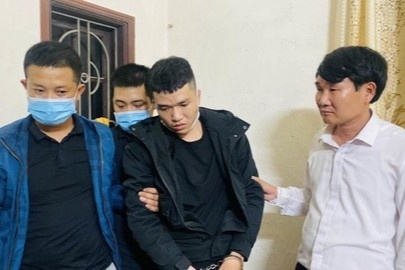 Bat giu 2 nghi pham mua ban hon 12.000 vien ma tuy tong hop hinh anh