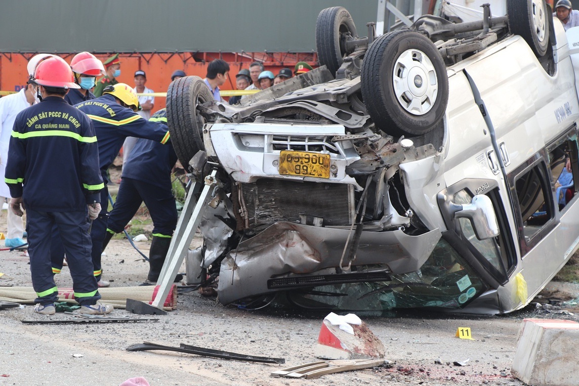 Bo Cong an chi dao dieu tra vu tai nan lam 8 nguoi chet o Quang Nam hinh anh