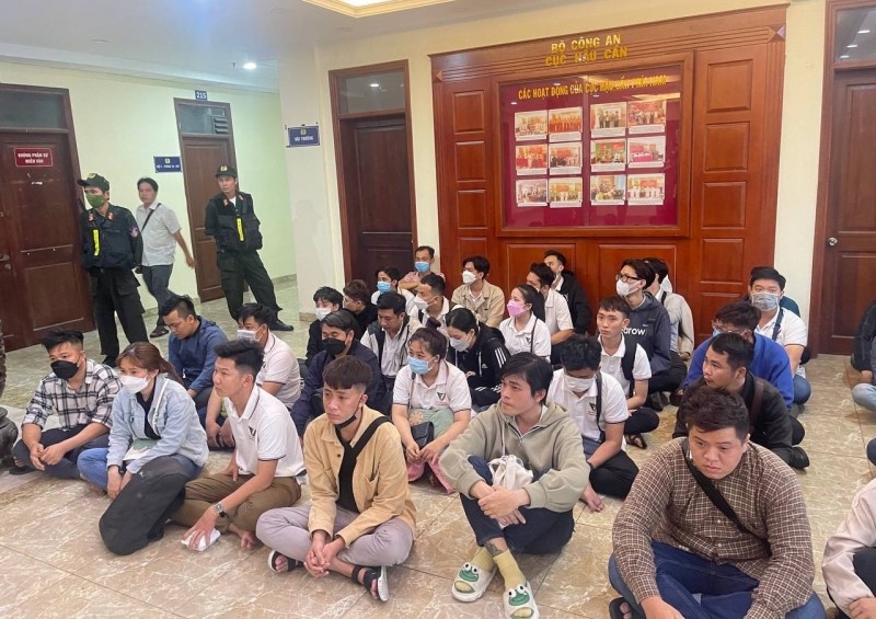 Thu doan cua 2 bang nhom doi no cho cac ngan hang, cong ty tai chinh hinh anh