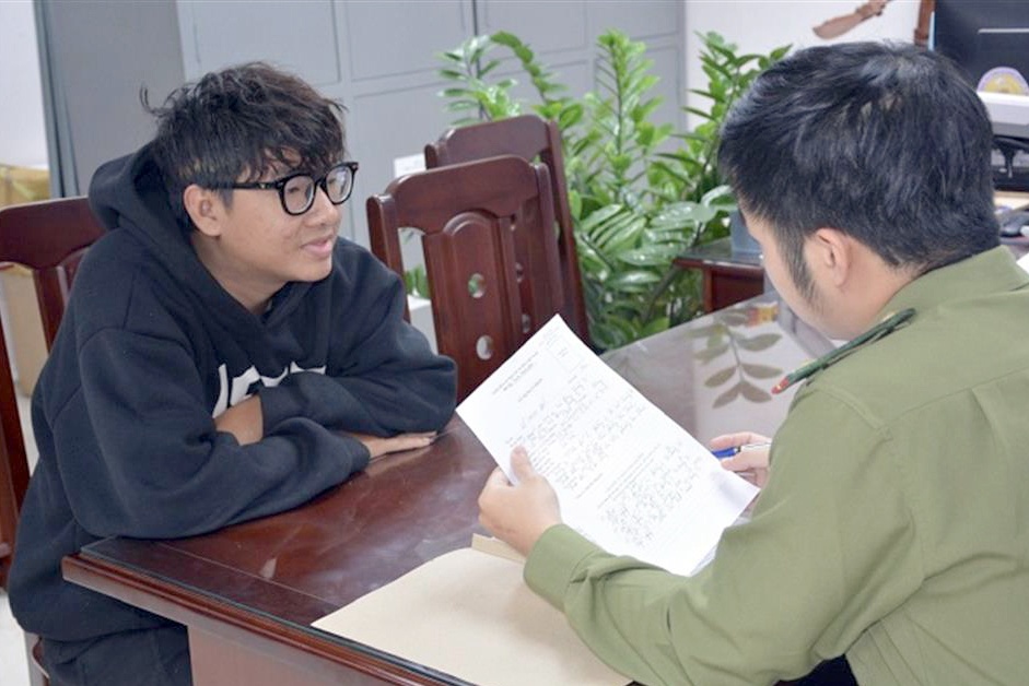 Chiem Facebook anh 1