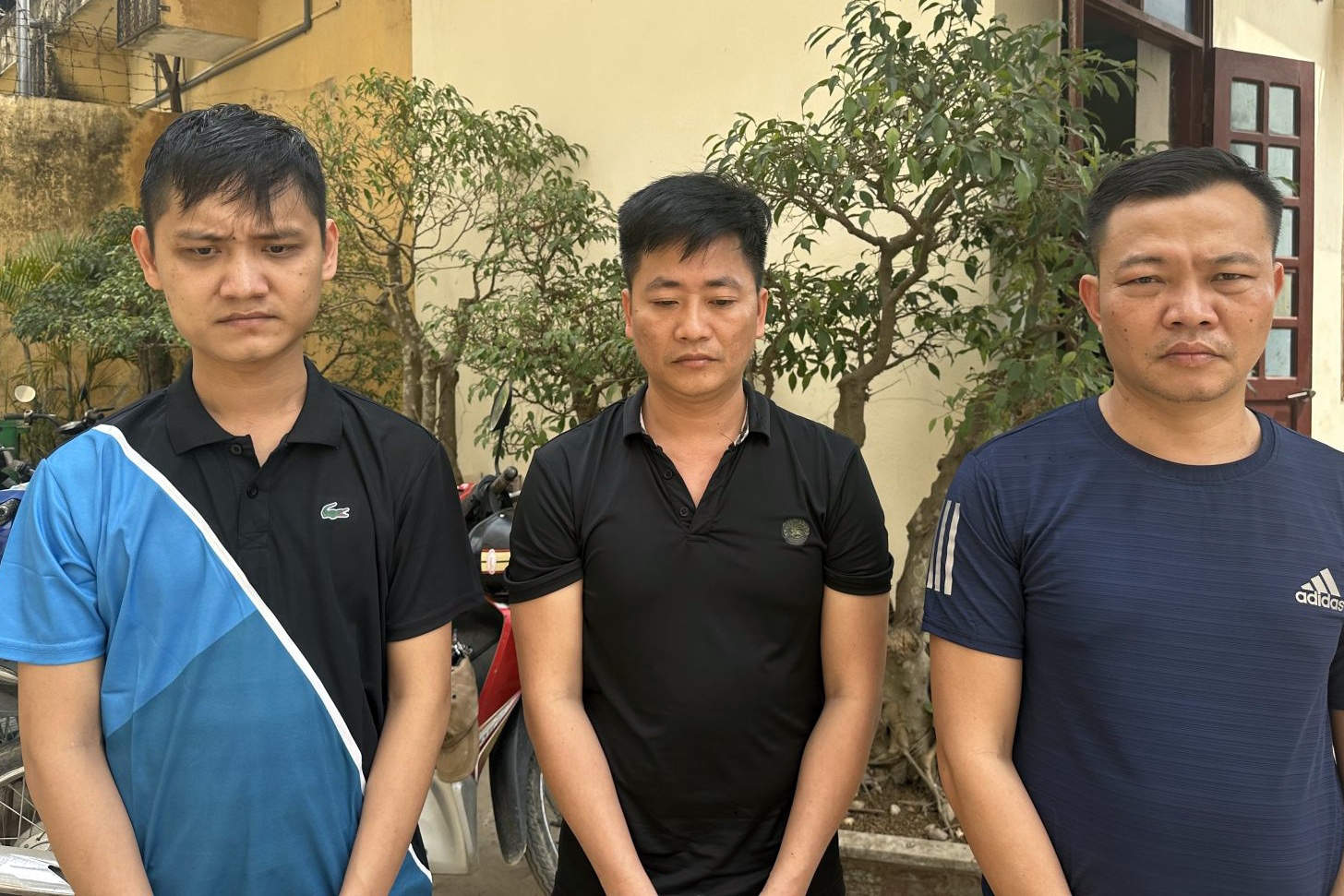 Nghi pham cho vay lai nang co tien an ve ma tuy hinh anh