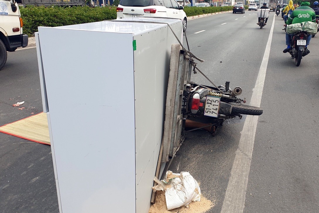 Truy tim xe dau keo lien quan tai nan chet nguoi hinh anh