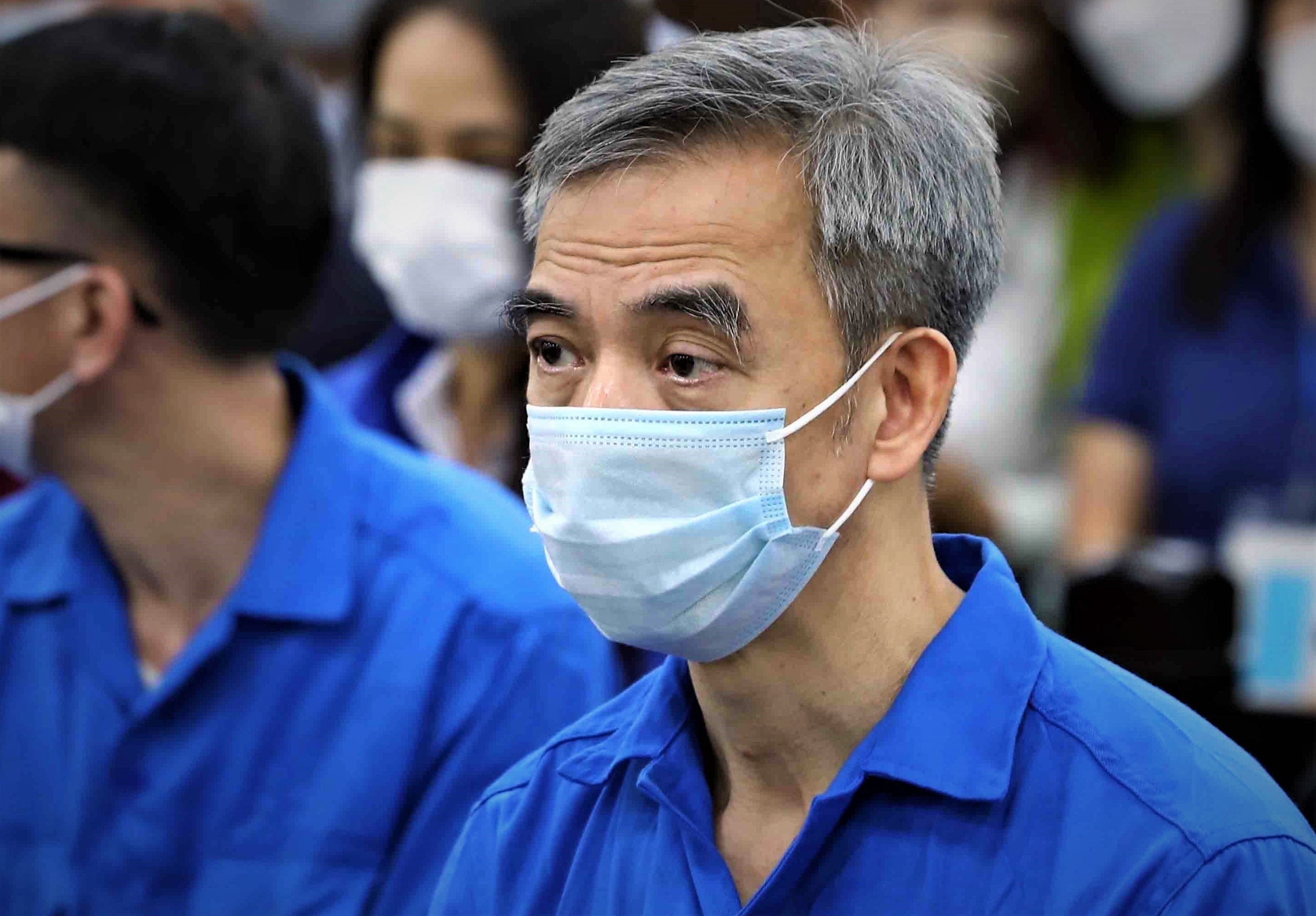 Luat su noi ly do ong Nguyen Quang Tuan vi pham ve dau thau hinh anh