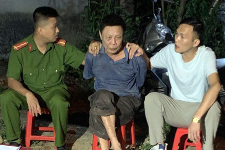 Tam giu hinh su tai xe dung dao dam guc thieu ta CSGT hinh anh