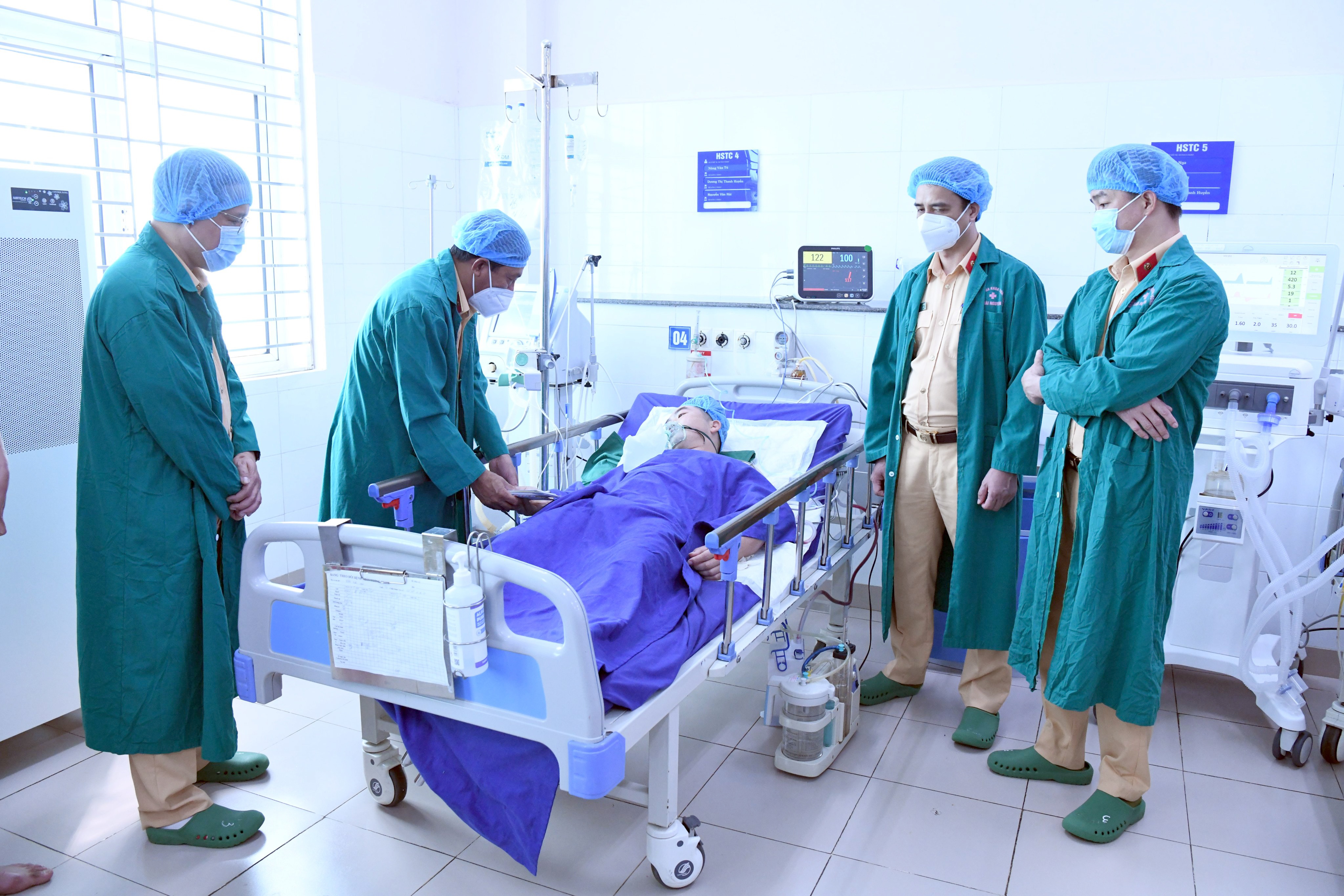 Tai xe dam CSGT anh 1