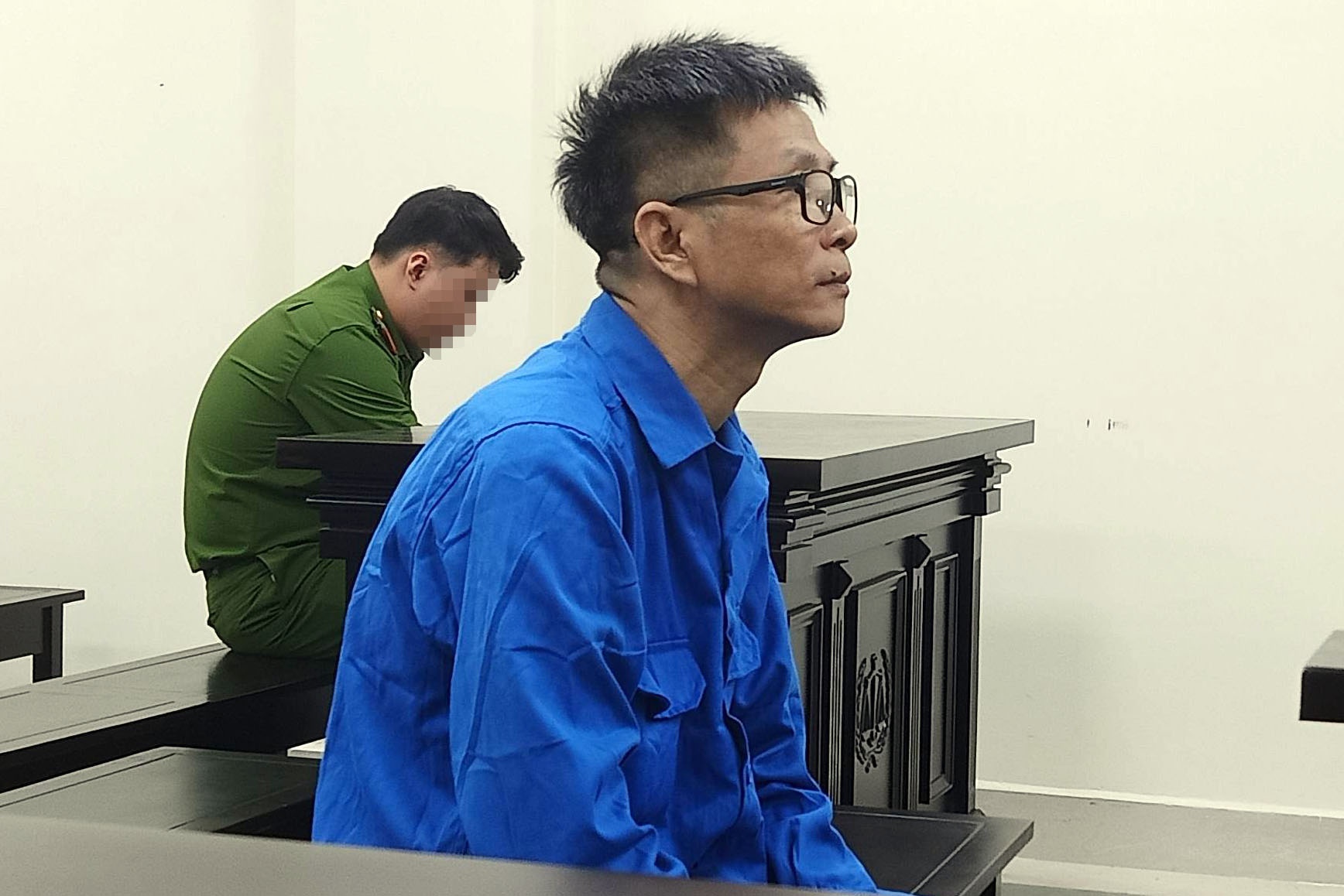 Nguoi dan ong linh an chung than sau 29 nam tron truy na hinh anh