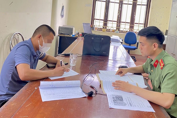 Bao chot CSGT lam nhiem vu bi xu phat ra sao hinh anh