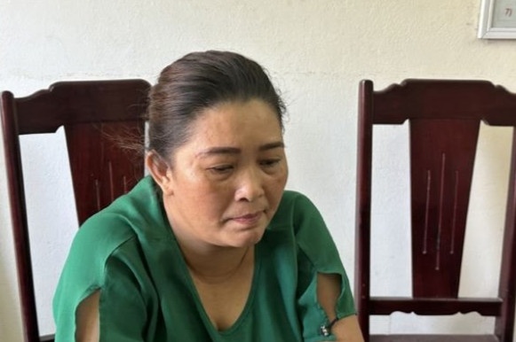 Gan 100 canh sat bat giu hang chuc nguoi hoat dong tin dung den hinh anh
