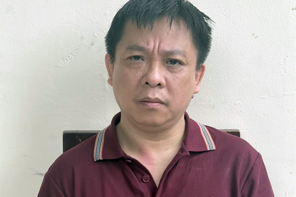 Bat tam giam chu tich Cong ty co phan Vang Phu Cuong hinh anh