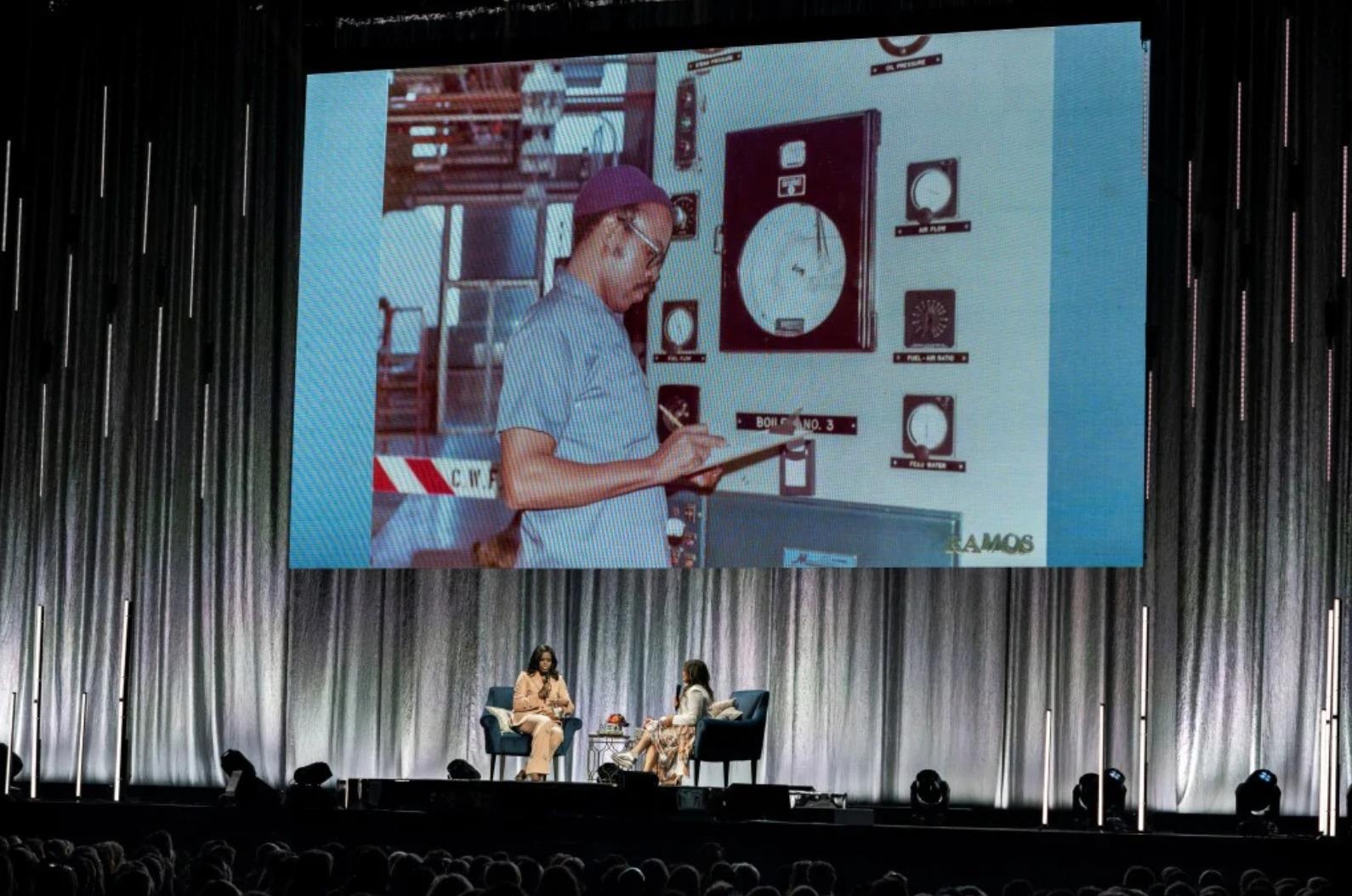 Obama roi Nha Trang anh 2