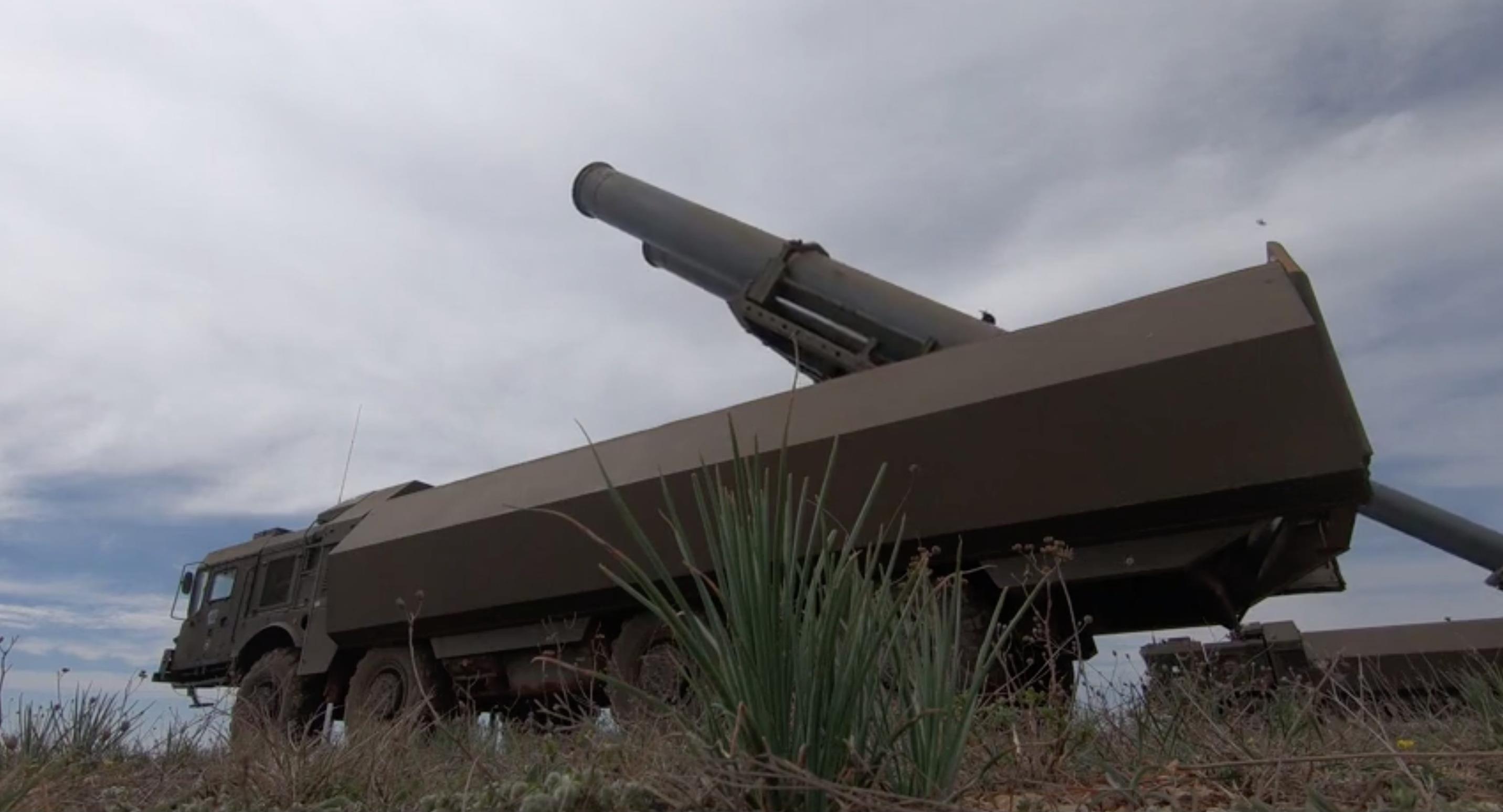 Nga khoe suc manh 'dan mat' tap tran cua NATO tren Bien Den hinh anh