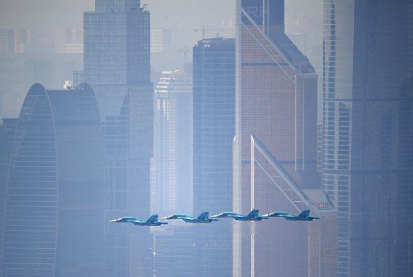 Nga tong duyet dieu binh Ngay Chien thang anh 12