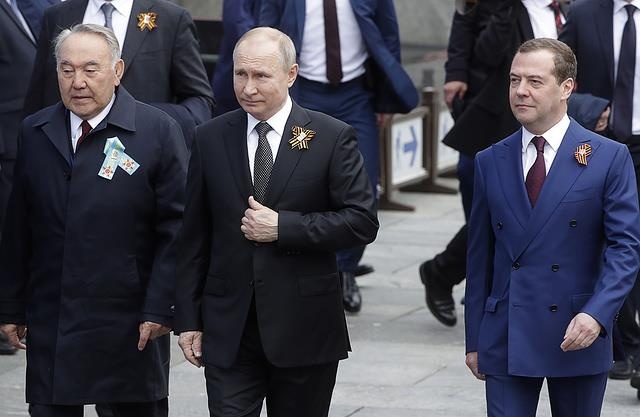 Nga duyet binh mung Ngay Chien thang 9/5 anh 1