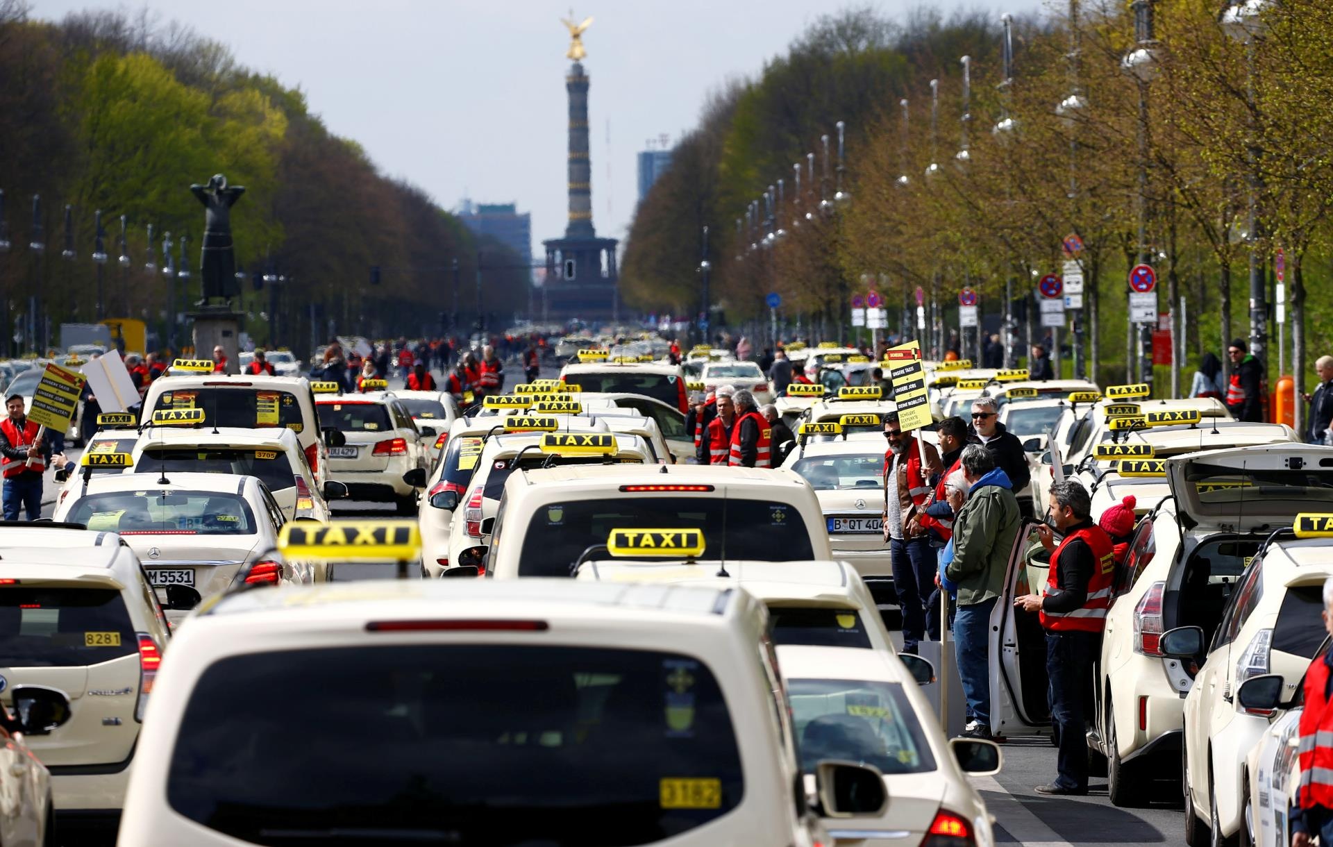 Dat nuoc cua Volkswagen va BMW khong con yeu oto nhu truoc hinh anh