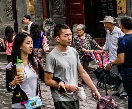 Chien tranh thuong mai no ra, nguoi TQ giang xe truoc 'giac mo My' hinh anh