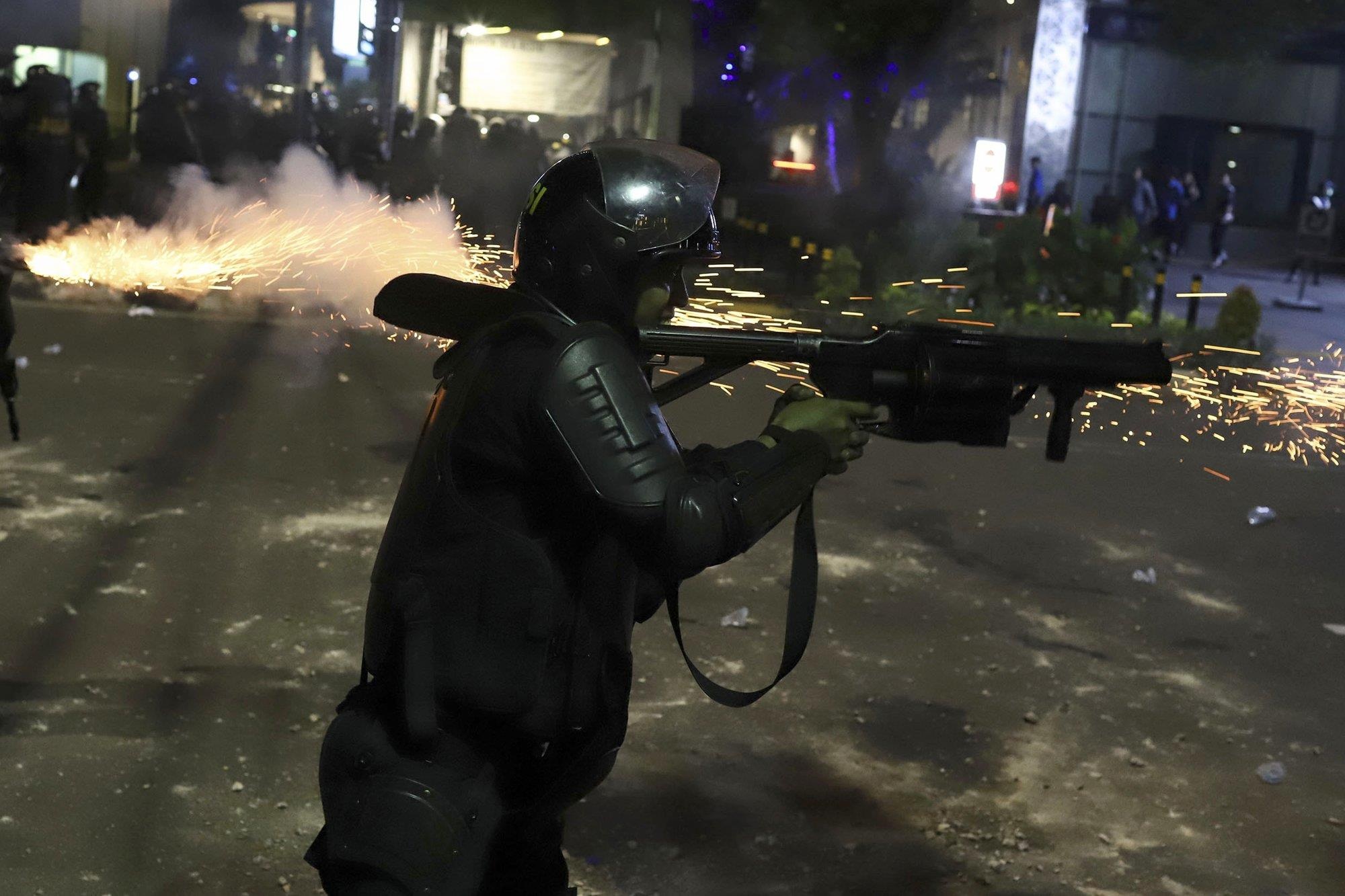 bạo loạn hậu bầu cử tổng thống Indonesia ảnh 12 bao loan hau bau cu tong thong Indonesia anh 12