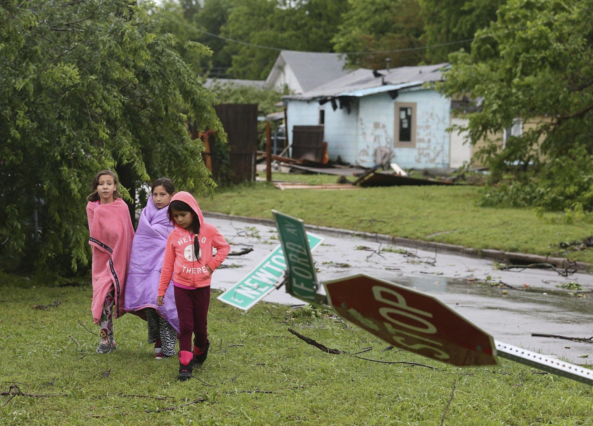 bao lon voi rong o mien trung nuoc My anh 6