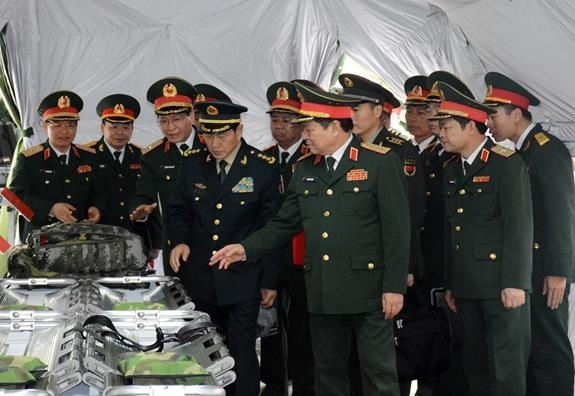 Đoàn đại biểu quân sự cấp cao Trung Quốc ảnh 3 Doan dai bieu quan su cap cao Trung Quoc anh 3