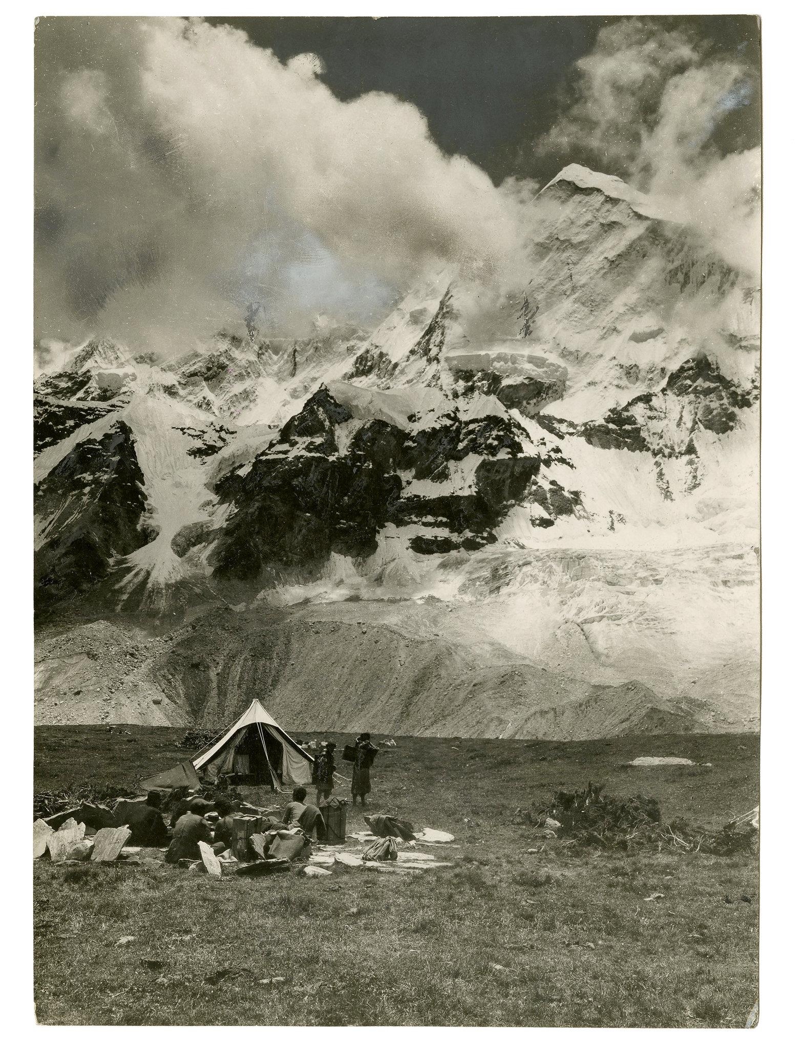 dinh Everest chet choc anh 6