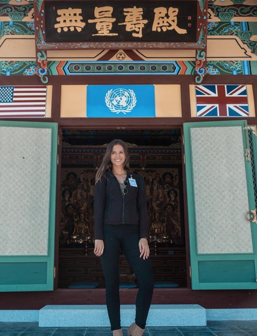 nguoi tre nhat the gioi di vong quanh the gioi anh 2