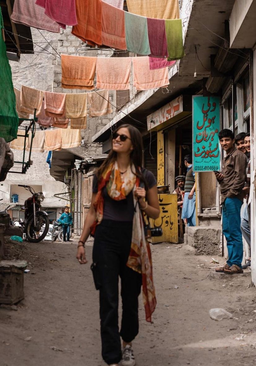 nguoi tre nhat the gioi di vong quanh the gioi anh 8