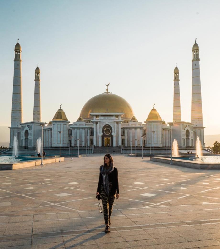 nguoi tre nhat the gioi di vong quanh the gioi anh 11