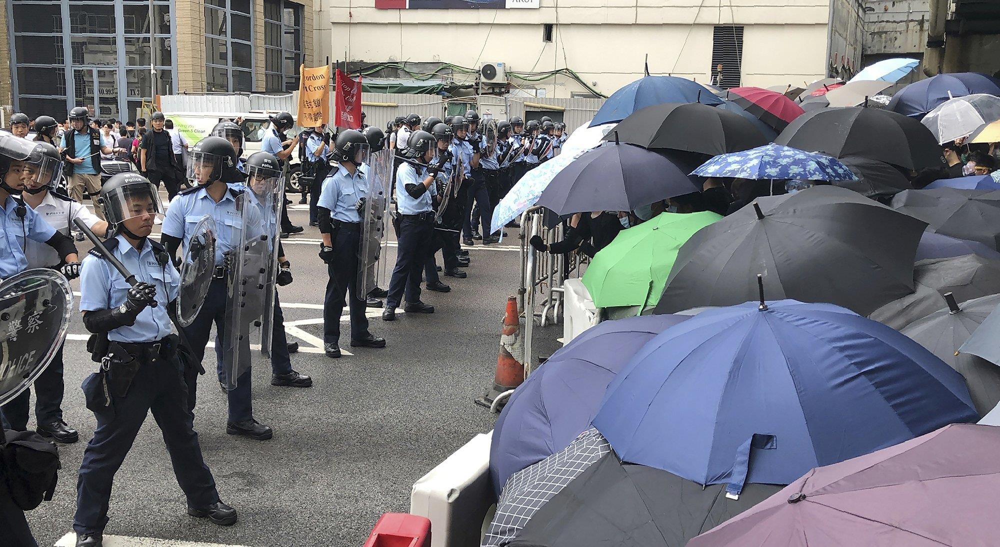 Hong Kong bieu tinh chong luat dan do anh 8
