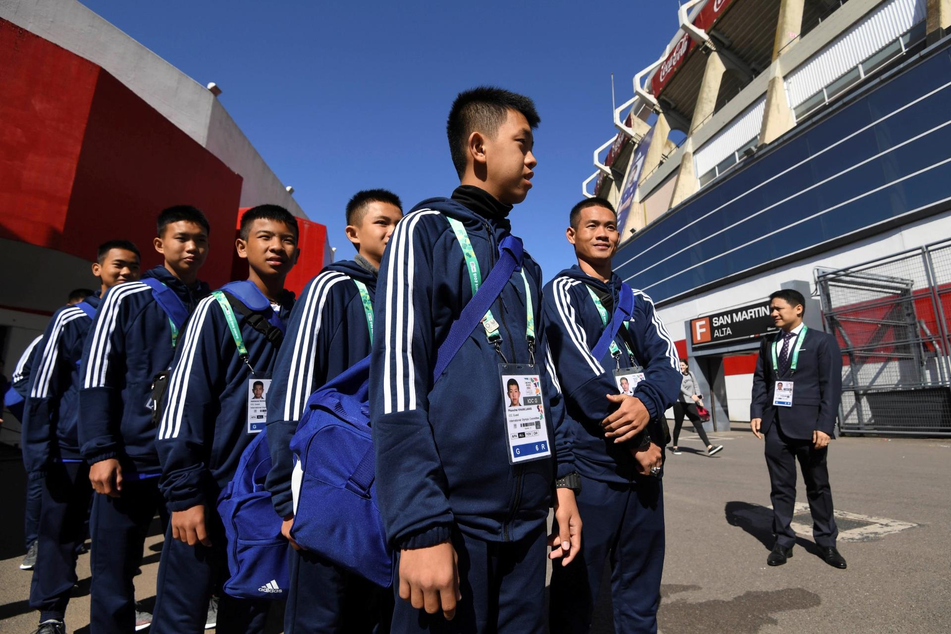 Doi bong nhi Lon Rung mot nam sau cuoc giai cuu than ky o Tham Luang hinh anh