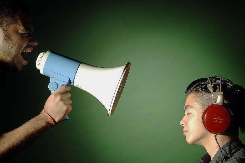 nguoi Singapore bi mat thinh giac o tuoi 40 anh 2