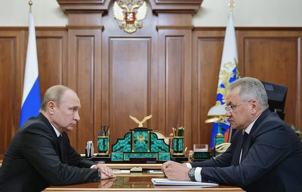 Nga mat 2 anh hung, 7 dai ta trong tham kich chay tau ngam hinh anh