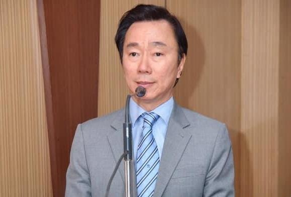 DSQ VN tang 3 suat hoc bong 100% hoc phi tai An Do cho hoc sinh ngheo hinh anh